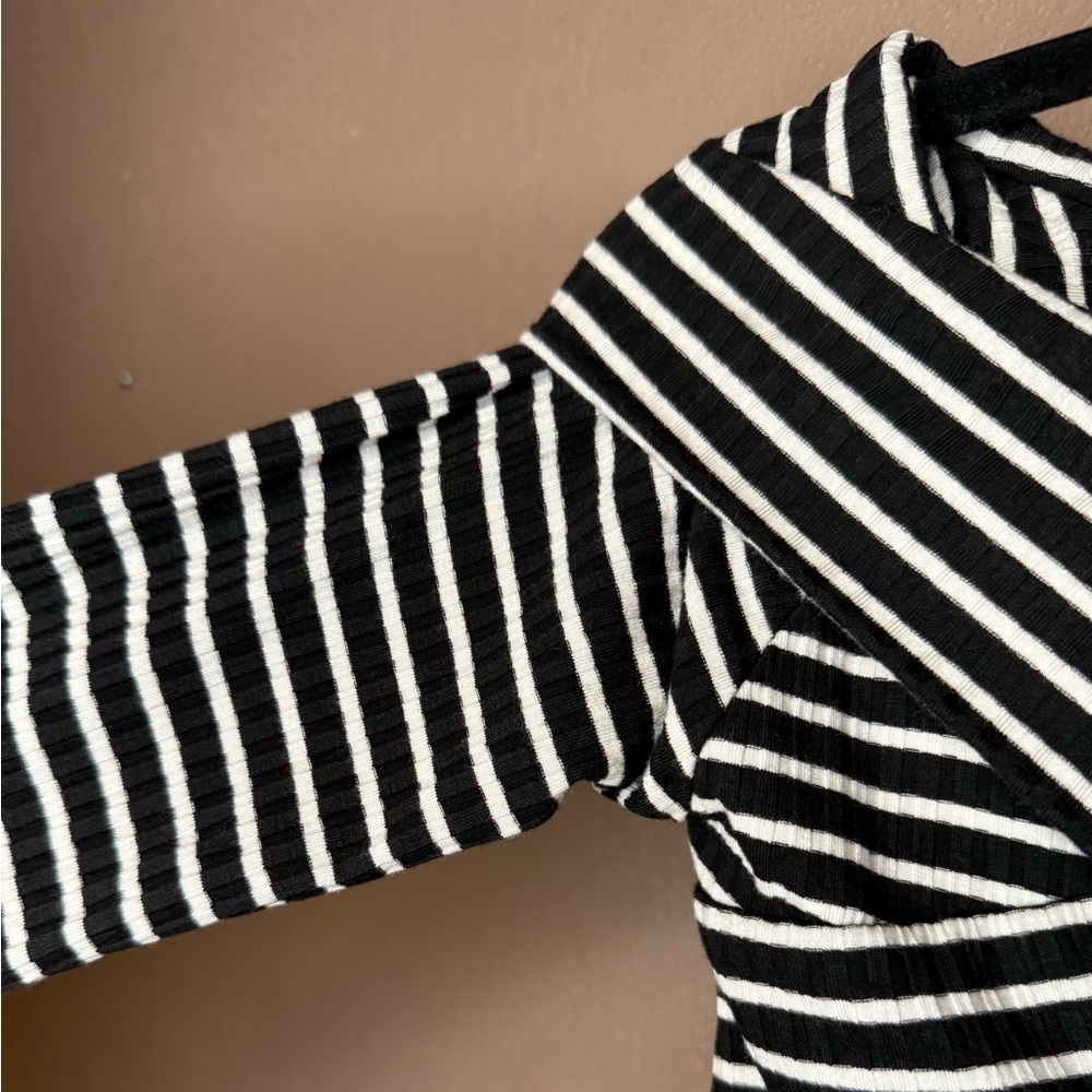 Cotton On Striped Print Ribbed Crossover Long Sleeve Top Size Small Preppy Y2K - Picture 3 of 14
